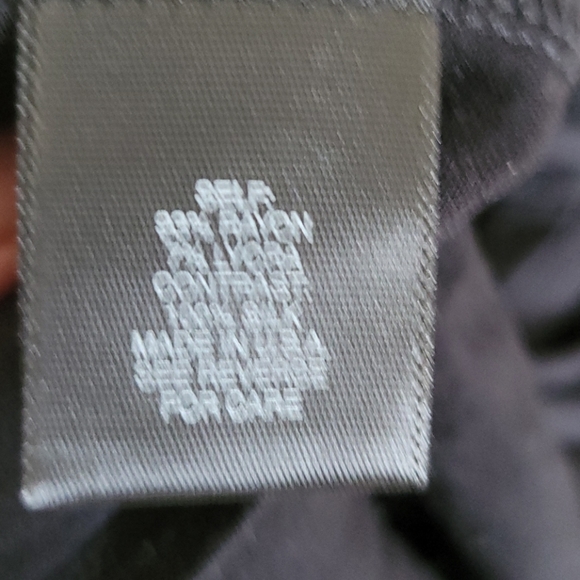 Arden B black Top - Picture 6 of 6